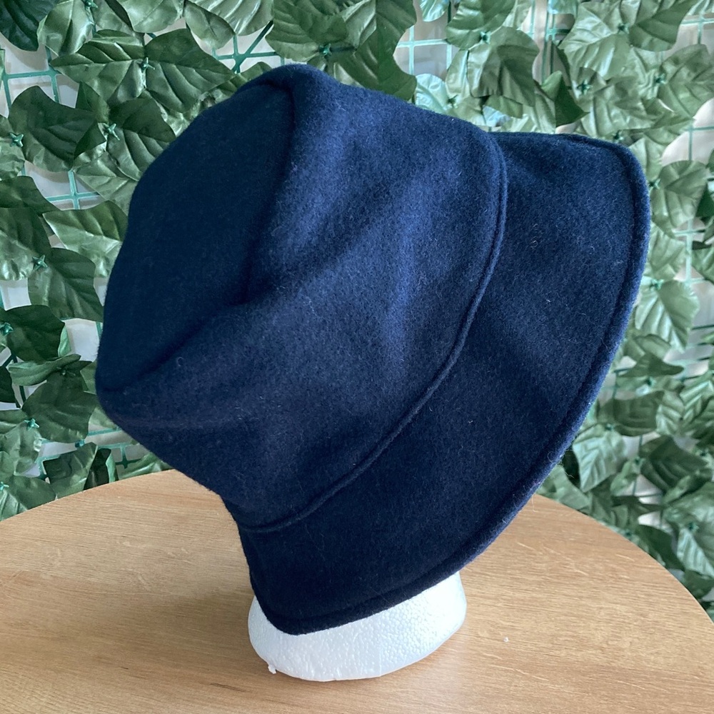 NWT Isabel Garreton 100% Wool Dark Blue Bucket Hat - Picture 3 of 9